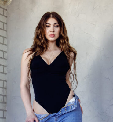 Salendav body Kim (must)