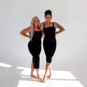 Kleit JANE (salendav, must)