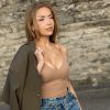 Õmblusteta vormiv body KENDRA - latte beež