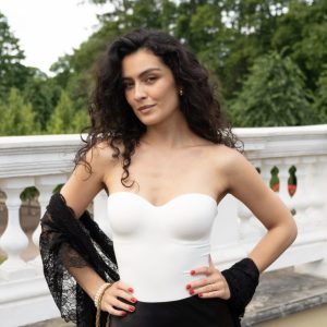 Salendav body LETTY (valge)