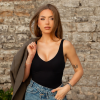 Õmblusteta vormiv body KENDRA - must
